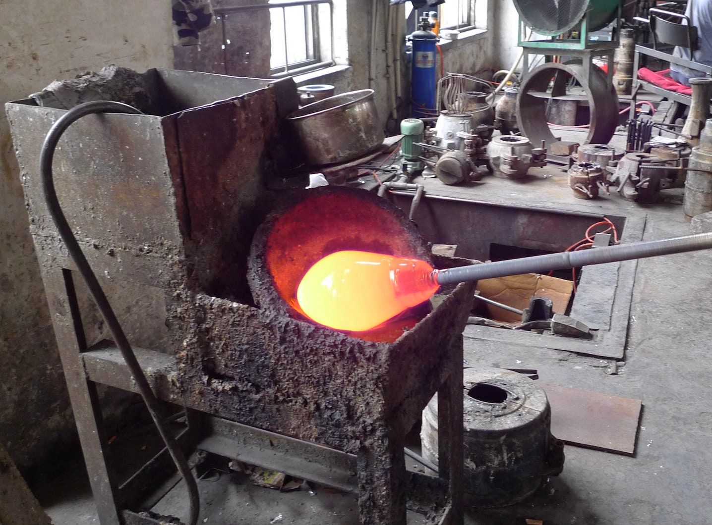 Hand Blown Art Glass Octopus with Air Plant/Tillandsia