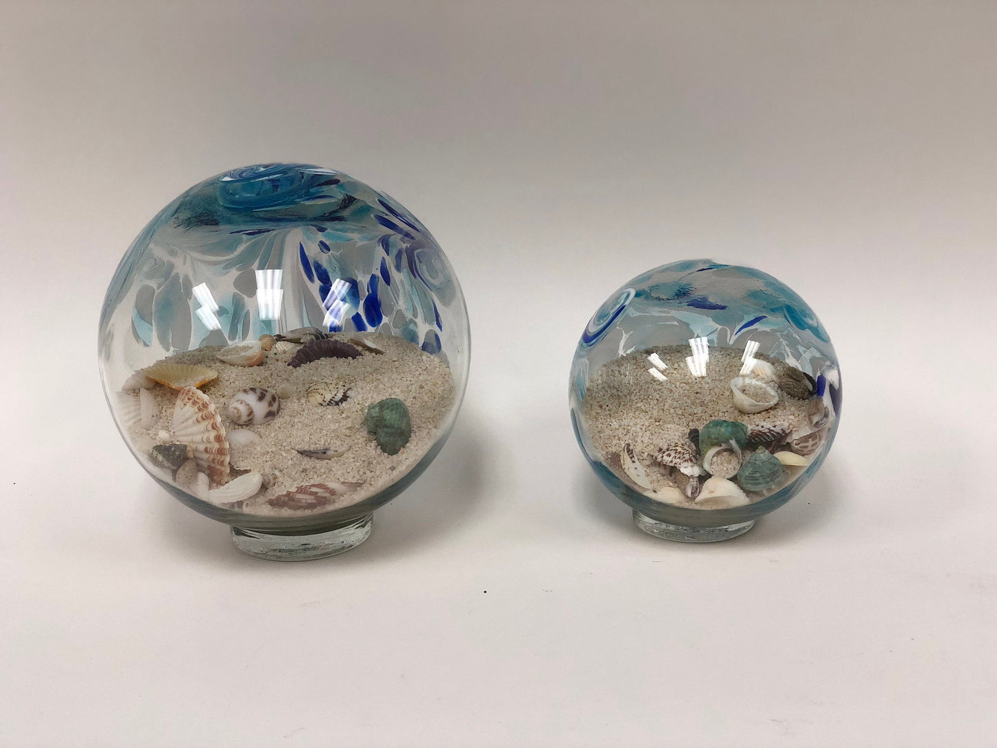 Free US Shipping~ 7" Pacific Coast Blue Sea Globe Handblown Art Glass Decor Holiday Gift with natural sea shell and sand