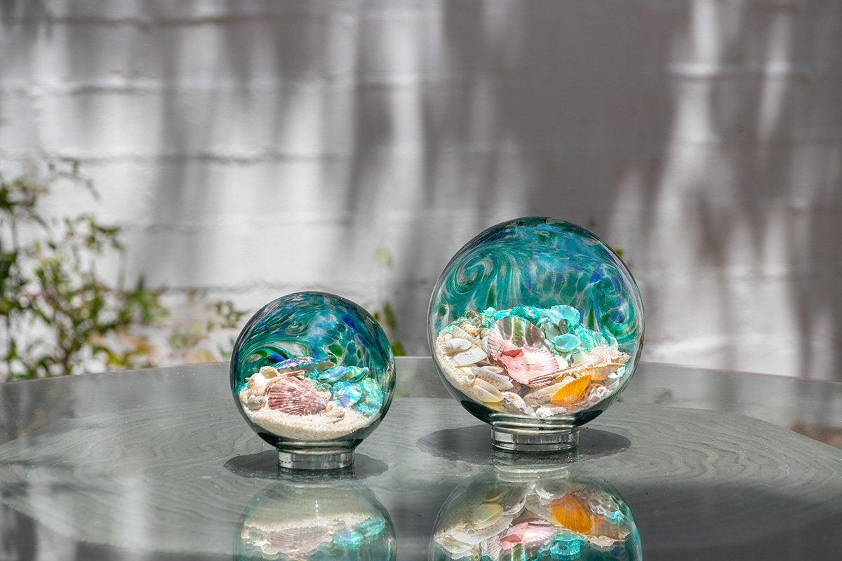 Free US Shipping~ 5.5" Lake Green Sea Globe, handblown art glass Decor Holiday Gift with natural sea shell and sand