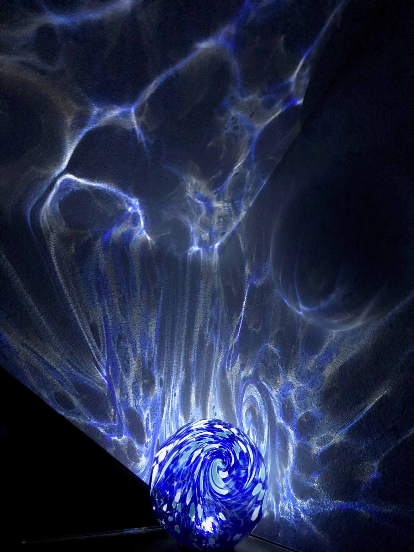 6"/10“ Solar LED Light Up Art Glass Gaze Ball-Blue/Garden/Pathway Light/Patio Table Light/Sun Cather/Art Glass Blue