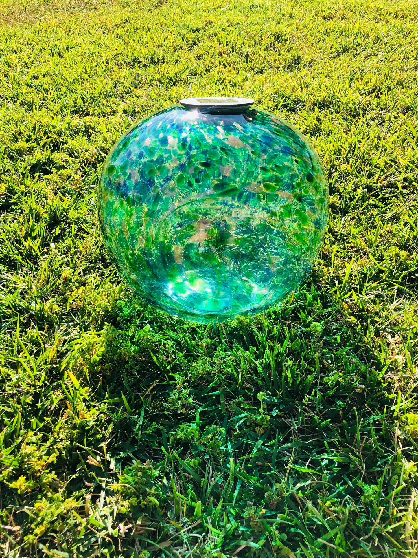12" XLarge LED Solar Orb Gaze Ball/Garden/Pathway Light/Patio Table Light/Sun Cather/Art Glass Green