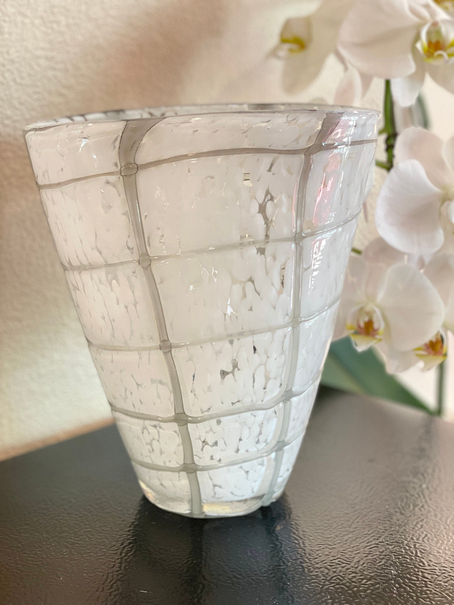 Viterra Gallery Collection Grid Vase