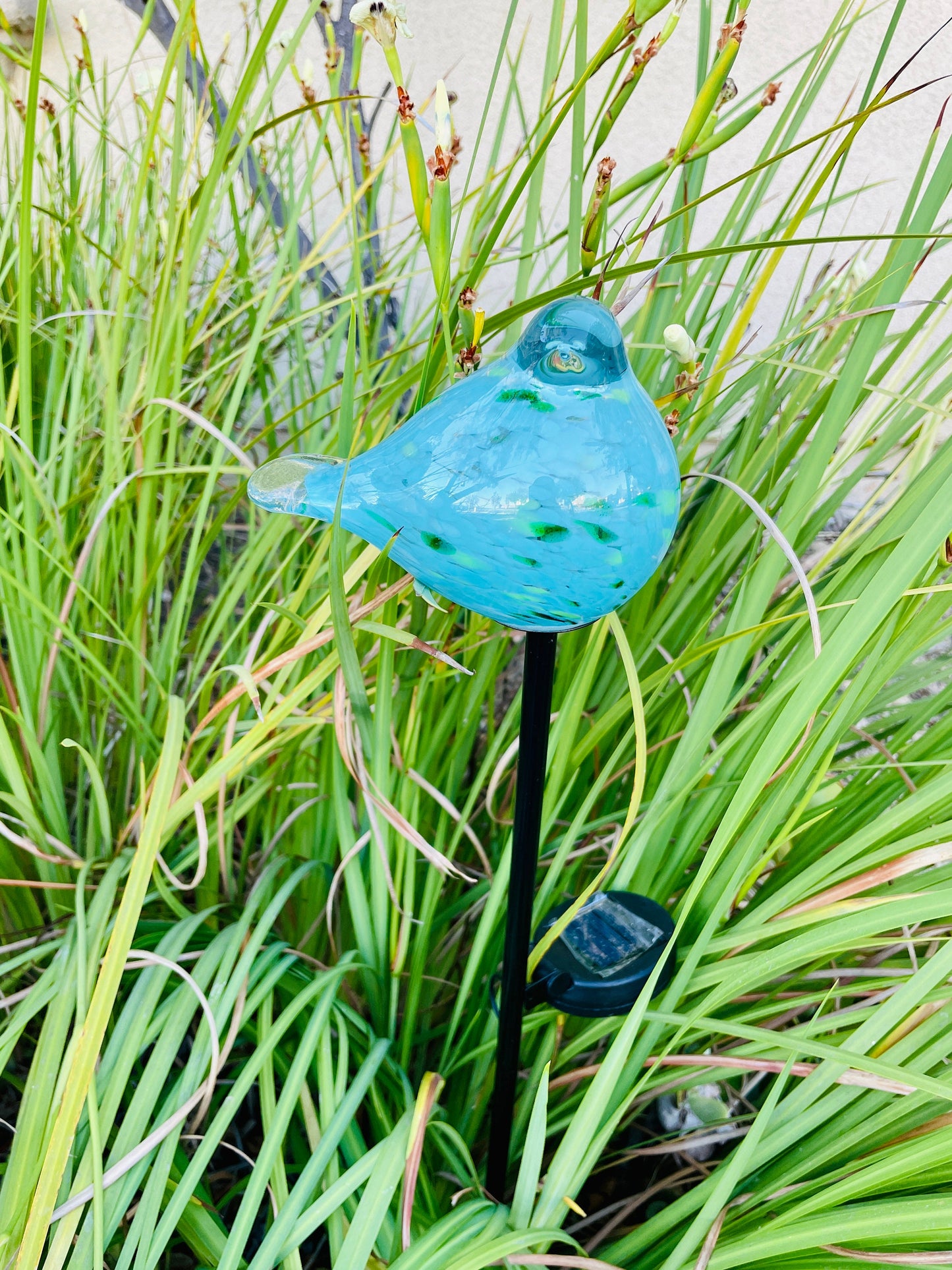 Set of 2 Handmade Art Glass LED Solar path garden lights - Bird Sun Catcher Garden Stake Statue Figurine- Blue+White